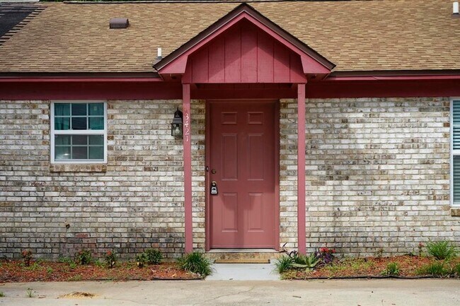 Building Photo - 3421 N Carnation Ct