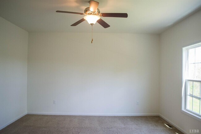 Building Photo - 105 Red Maple Ct