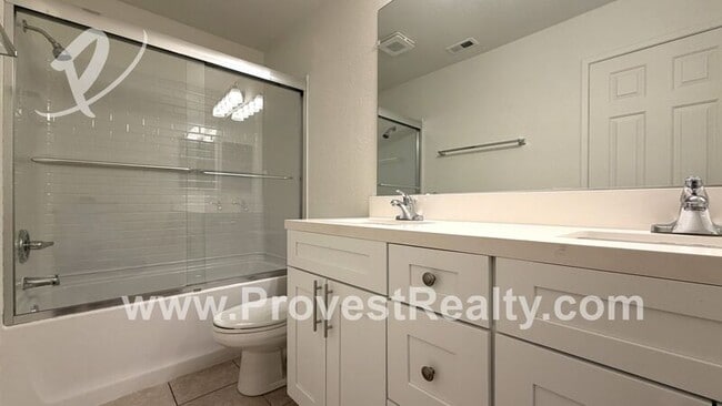 Building Photo - 12782 Gifford Way