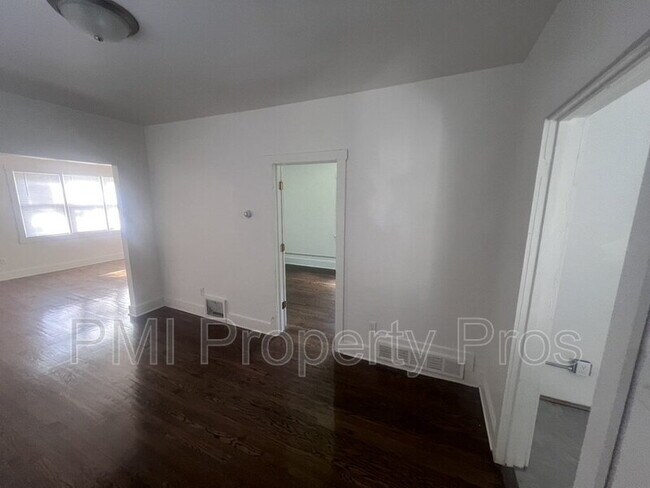 Building Photo - 3138 N 11th St