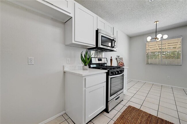 Building Photo - 7303 Sir Gawain Dr