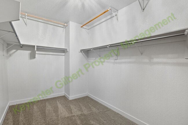 Building Photo - 5 bed / 2.5 bath Home in the San Tan Heigh...