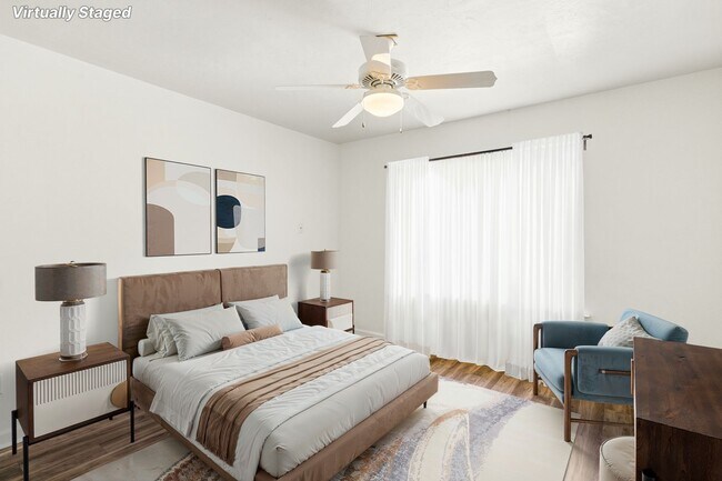 Building Photo - 1905 Honeysuckle Dr