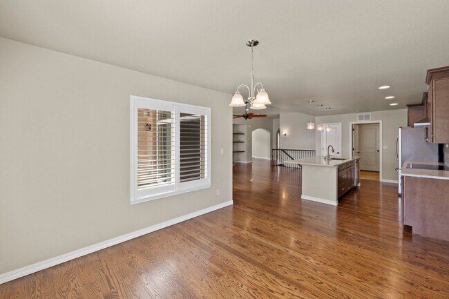 Building Photo - Immaculate & Stunning 4BD Ranch Style in C...