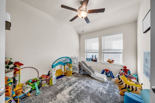 Building Photo - 20267 Creekdale Bend Dr