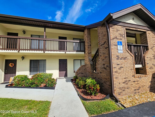 Building Photo - 1515 Huntington Ln