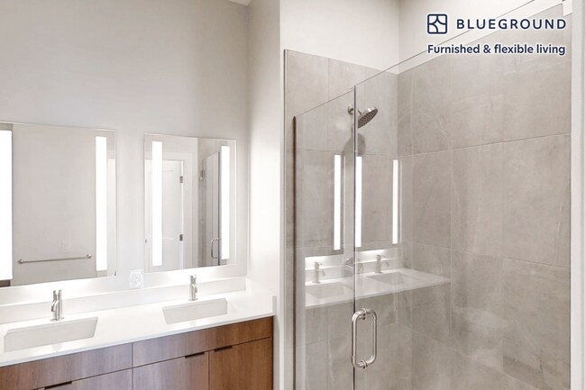 Building Photo - 20 4th Ave