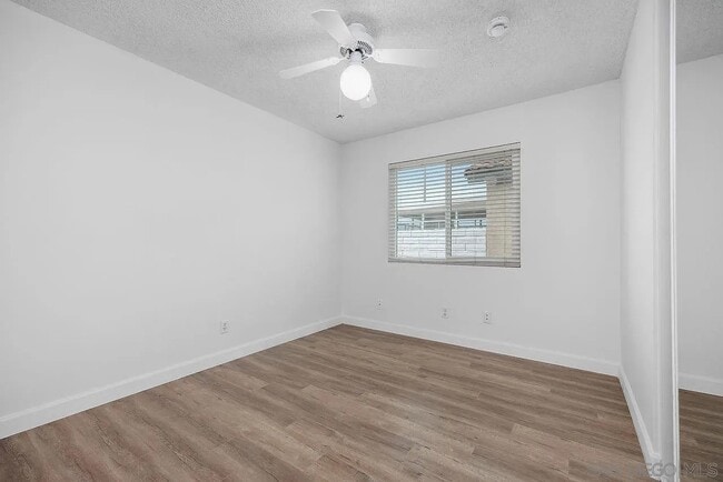 Building Photo - 207 Carissa Dr