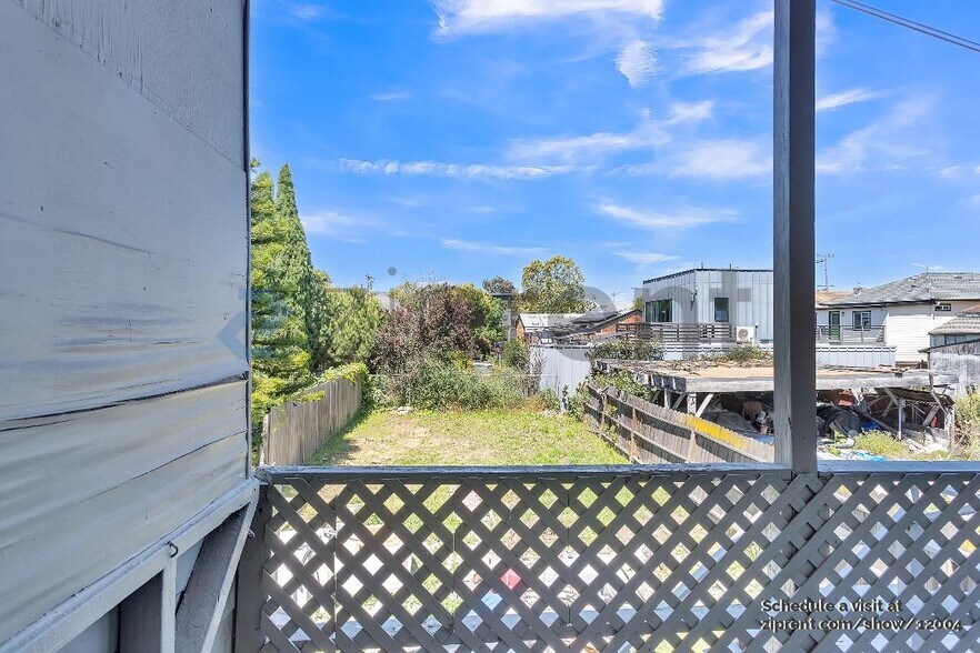Building Photo - 3321 Adeline St