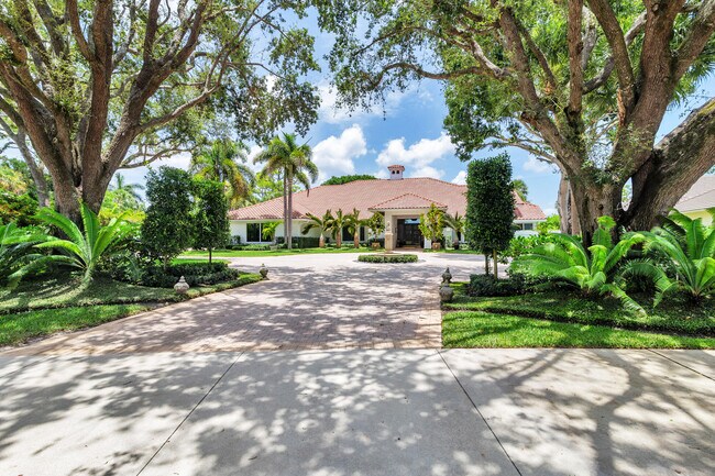 Building Photo - 1504 Breakers W Blvd