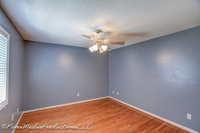 Building Photo - 2 Bdrm / 2 Bath, Condo - North Johnson City