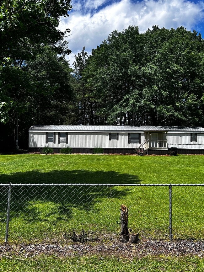 Building Photo - 286 Cedar St