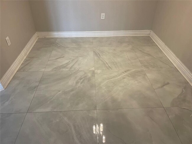 Building Photo - 2717 Via Cipriani