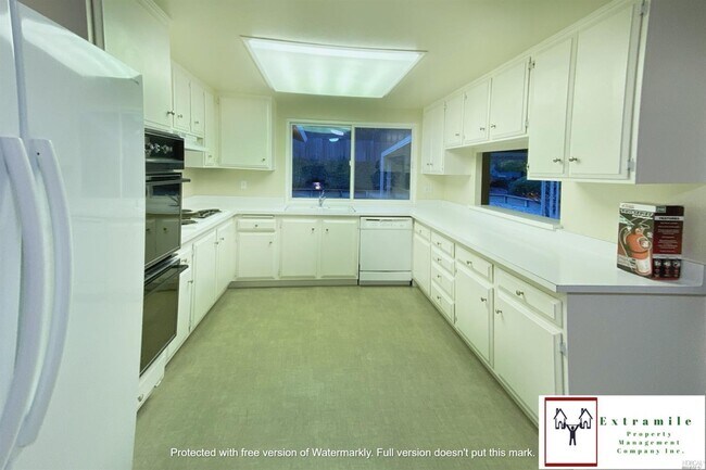 Building Photo - 9 Germaine Pl