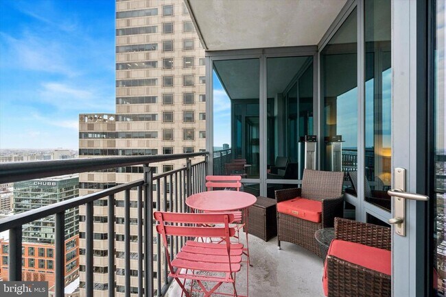 Building Photo - 2101 Market St