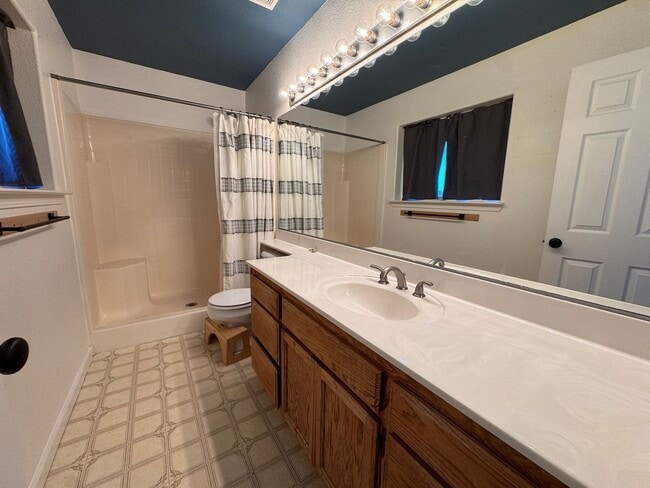 Building Photo - 1130 Shadow Mountain Dr