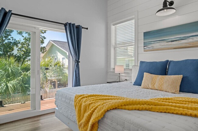 Building Photo - 95 Cobia St