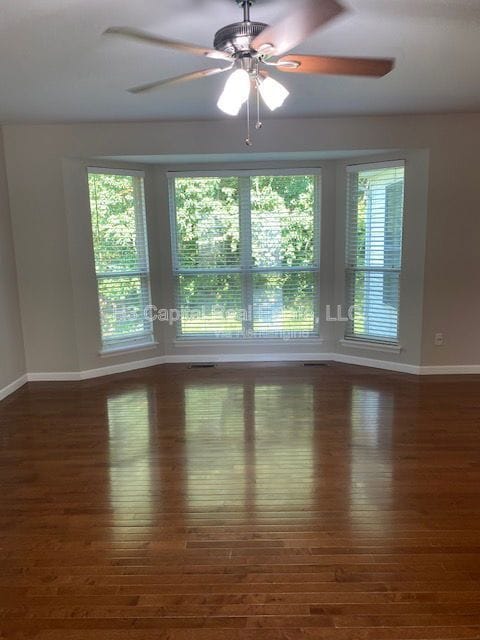 Building Photo - 2852 Fairway Dr