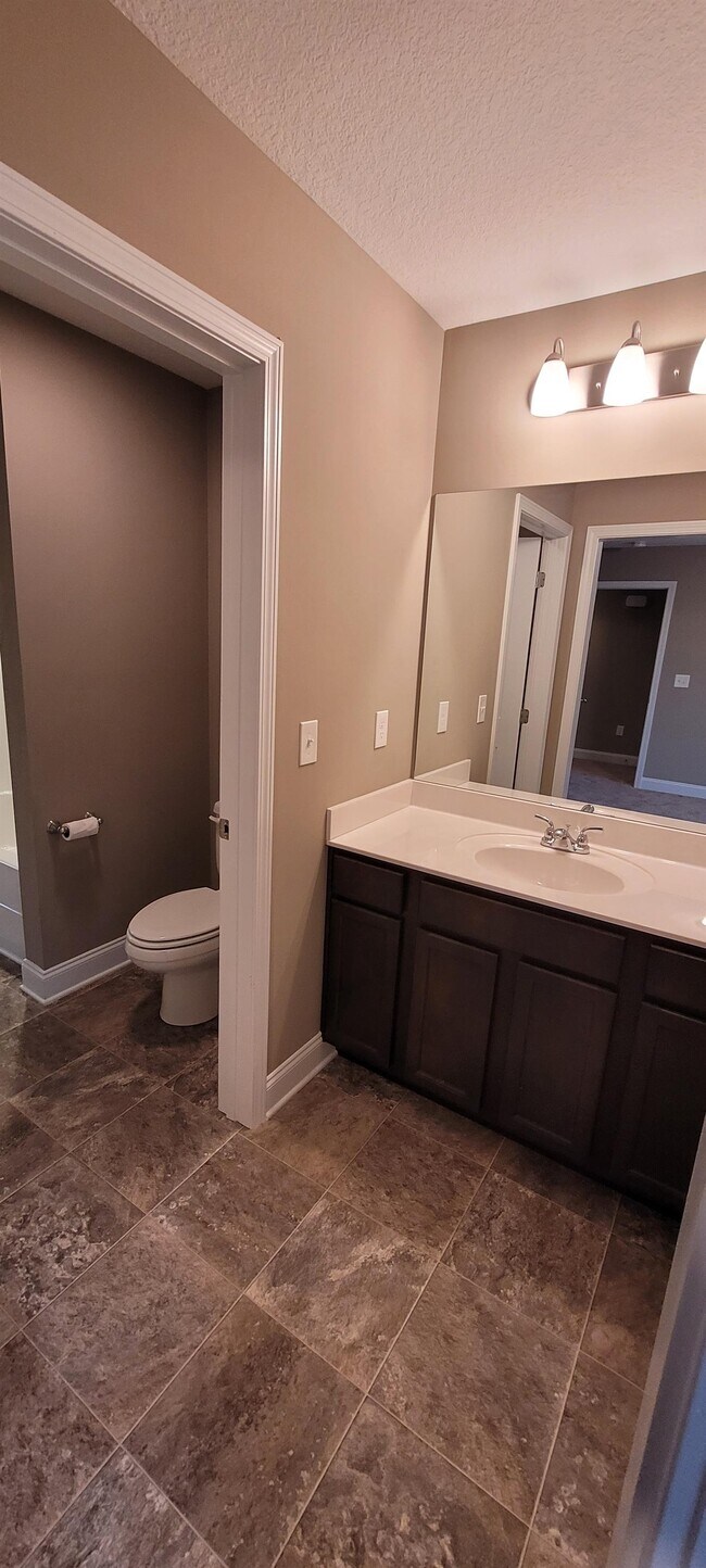 Building Photo - 103 W Rarity Ridge Pkwy