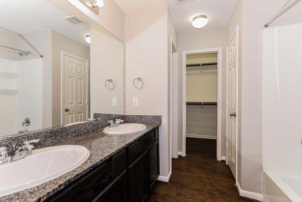 Building Photo - 13042 Rose Landing Dr