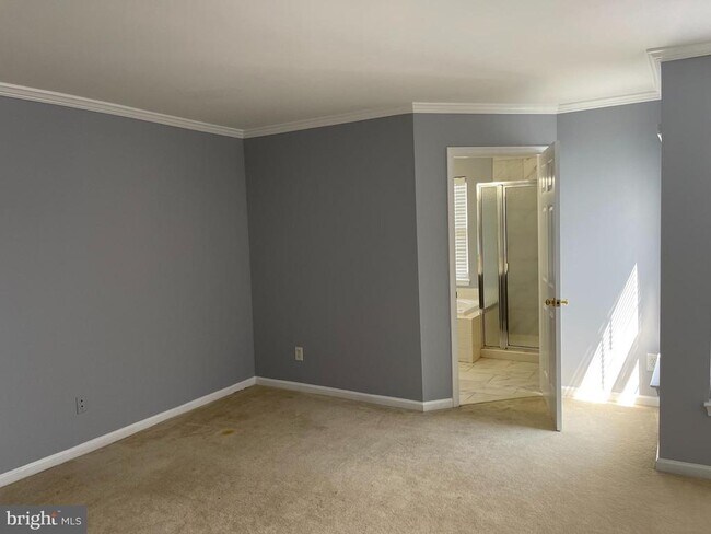 Building Photo - 11749 Batley Pl