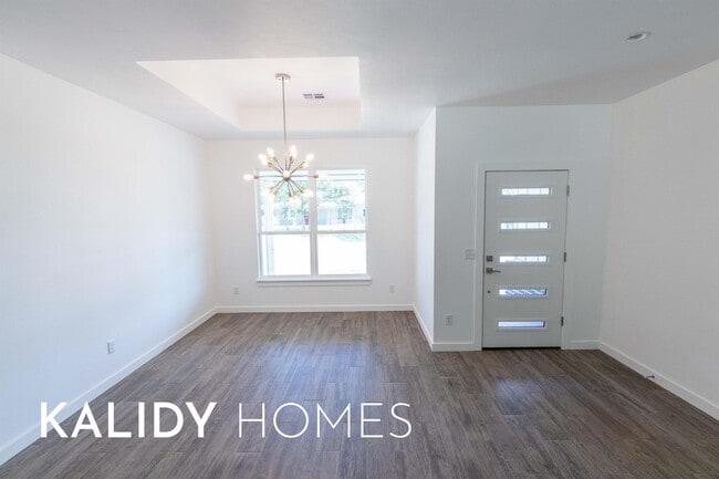 Building Photo - 1715 Kalidy Dr