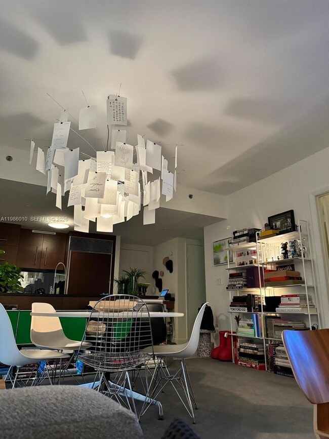 Building Photo - 475 Brickell Ave