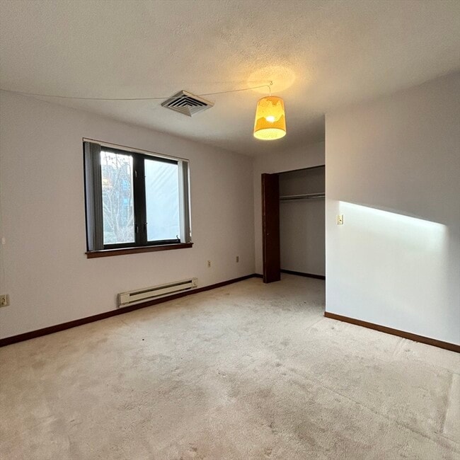 Building Photo - 28 Parkman St