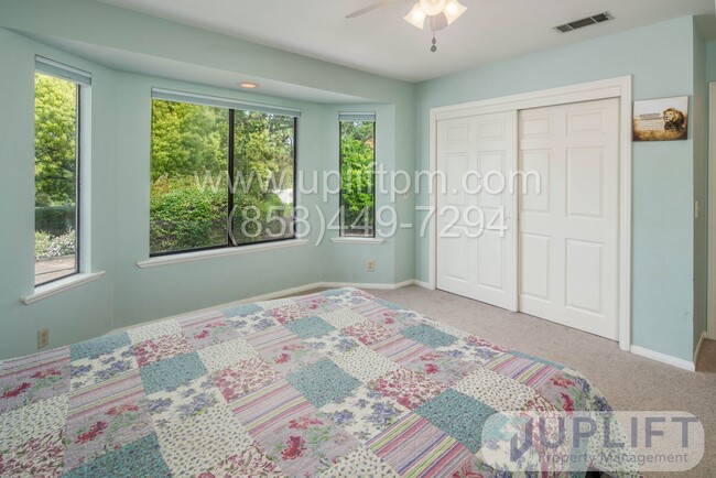 Building Photo - 3 Bedroom 3 Bathroom (+office) in Ramona C...