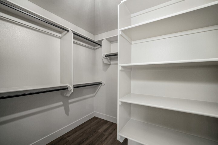 Building Photo - 1319 Oppek St NE