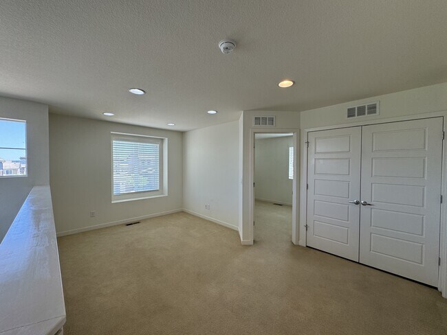 Building Photo - 10930 Touchstone Loop