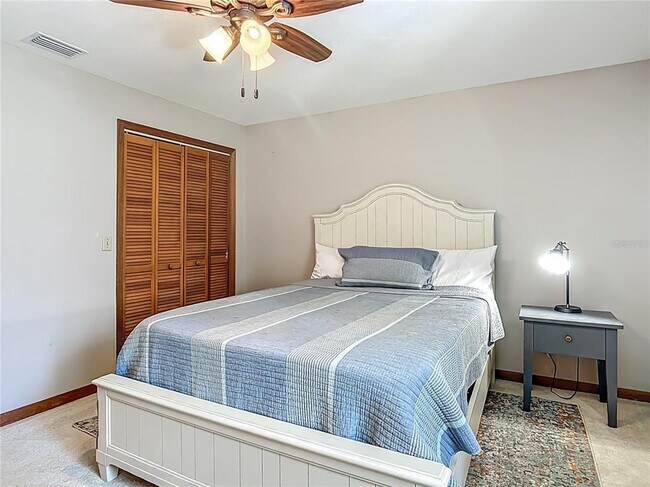 Building Photo - 4661 SW 7th Avenue Rd