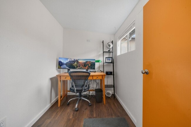 Building Photo - Charming Home In NE Richmond!