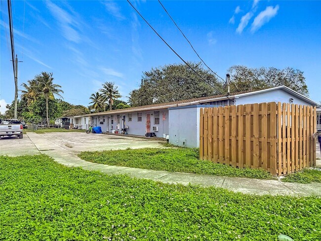 Building Photo - 3291 NW 132nd Terrace