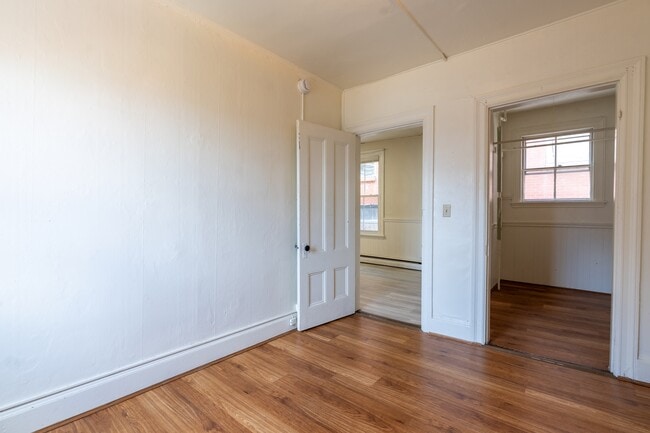 Building Photo - 35 State St