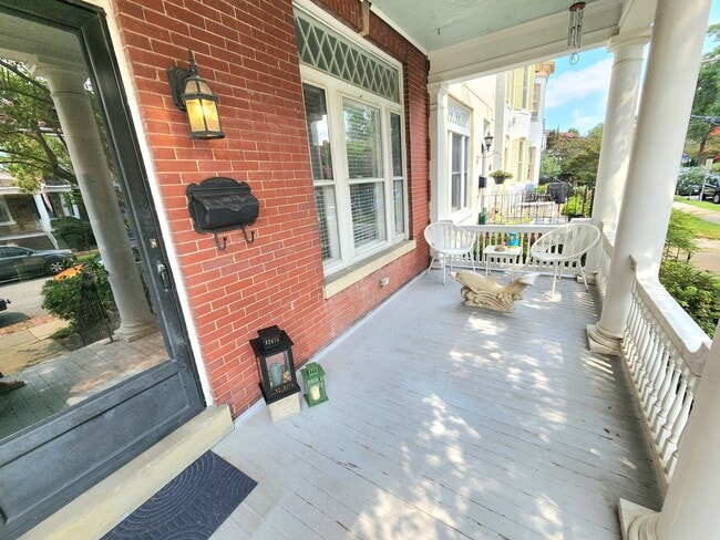 Building Photo - Elegant, spacious, modern Victorian in the...