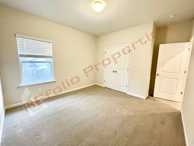 Building Photo - Gorgeous 4 Bedroom, 2.5 Bath House with Office + Loft in Arlington Meadows, Fuquay Varina, April 7!