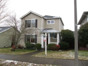 Building Photo - Stunning and cozy house in Dupont!