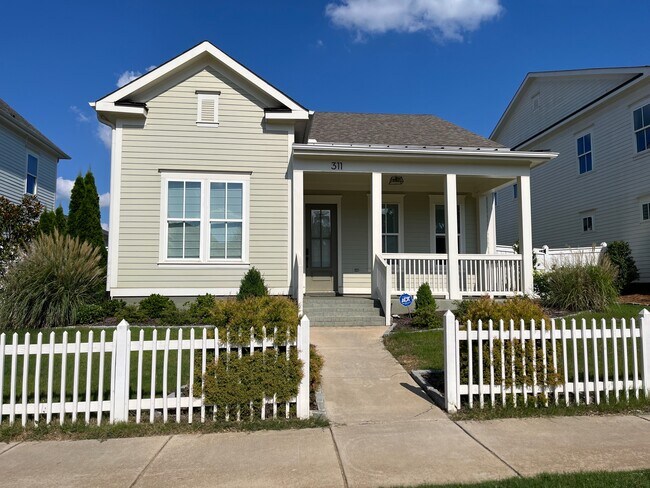 Building Photo - 311 Clift Home Pl Dr