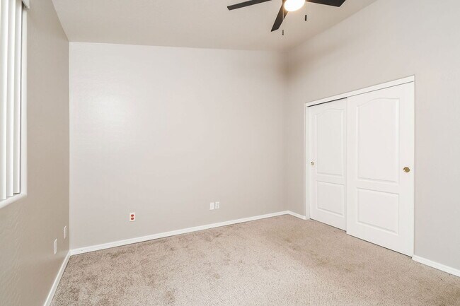 Building Photo - 6152 S Hidden Hill