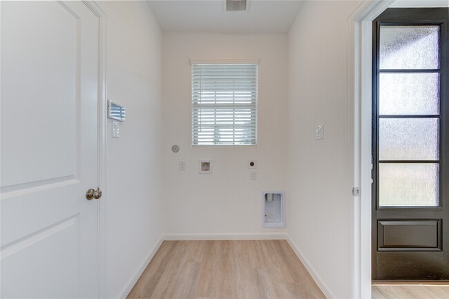 Building Photo - 27006 Coco Flower Ln