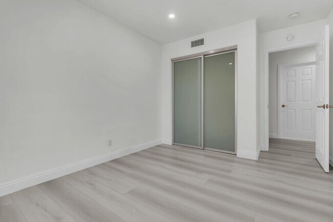 Building Photo - 11625 Allen