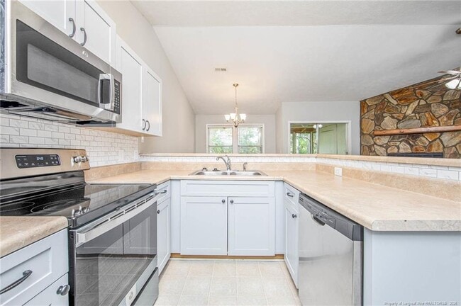 Building Photo - 6760 Willowbrook Dr