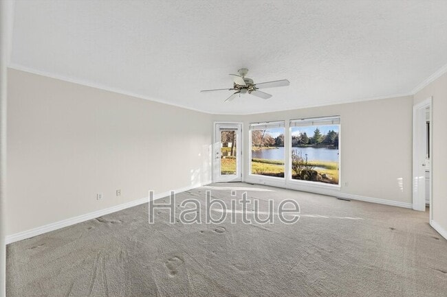 Building Photo - 393 E Trailside Dr