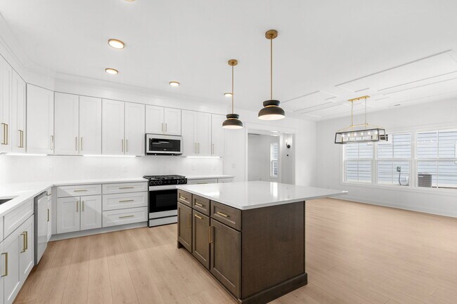 Building Photo - 113 ARBOR RIDGE CIR