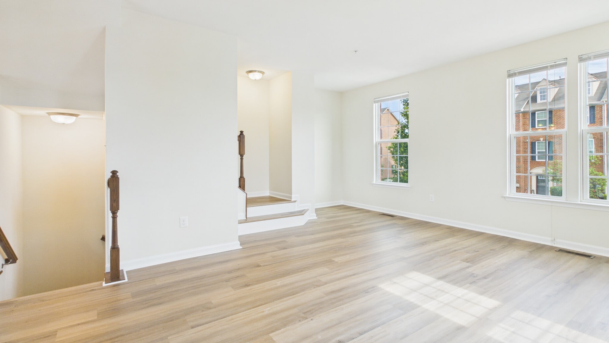 Building Photo - 5423 Saint Rita Dr