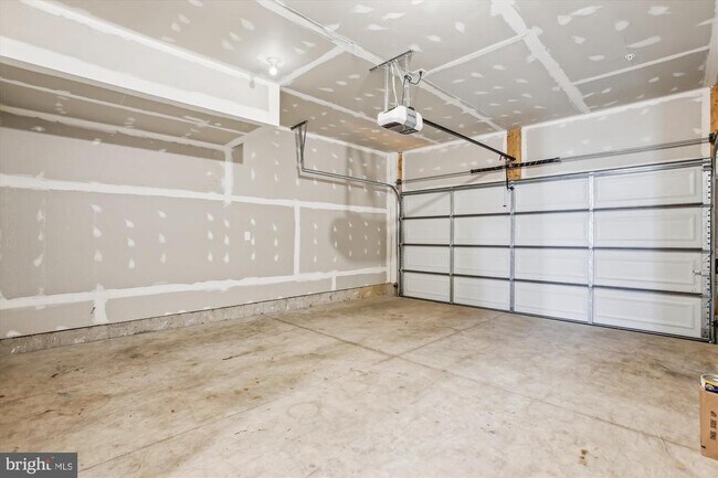 Building Photo - 13340 Sherwood Park Ln