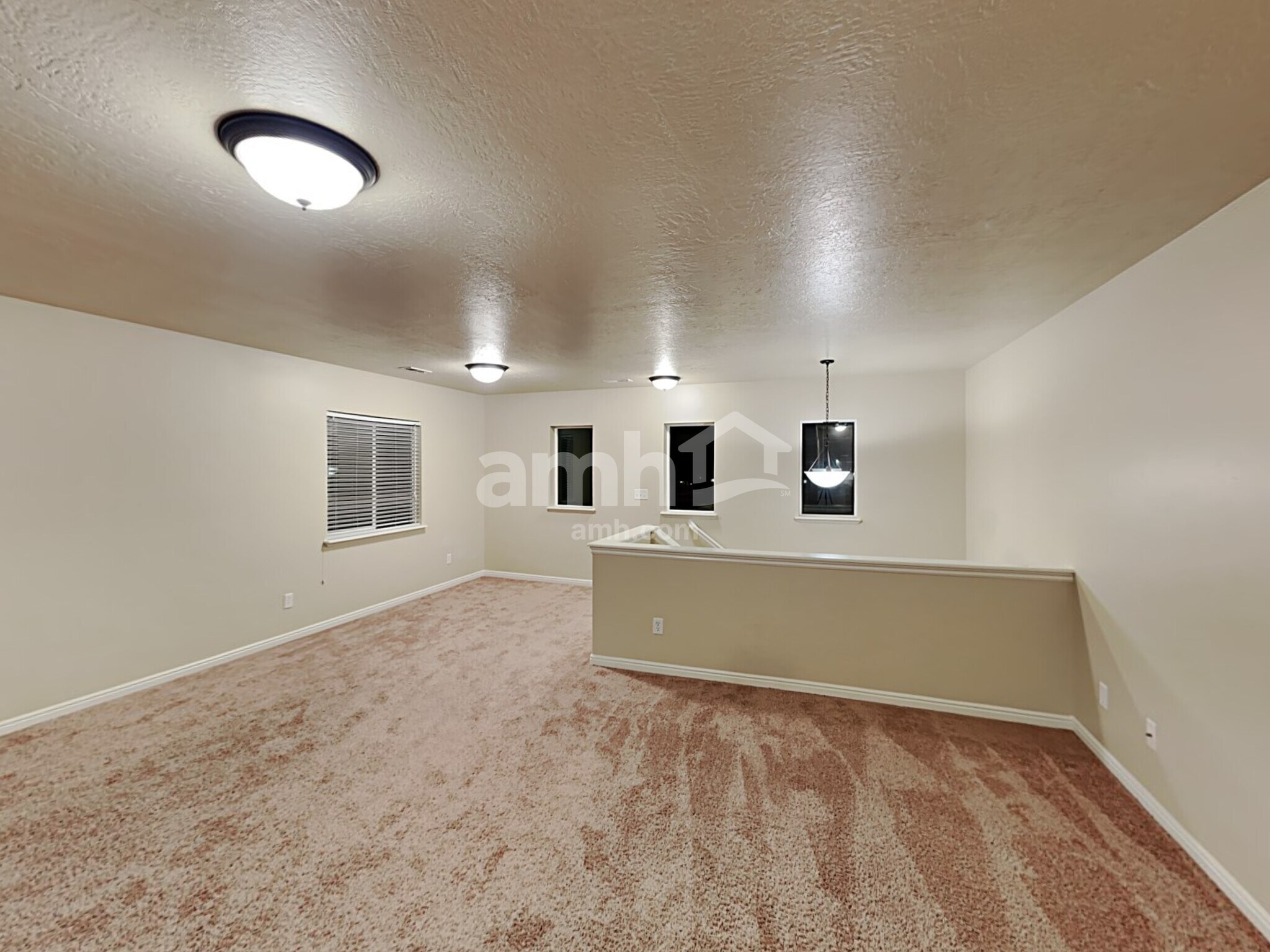 Building Photo - 294 Rocky Creek Way