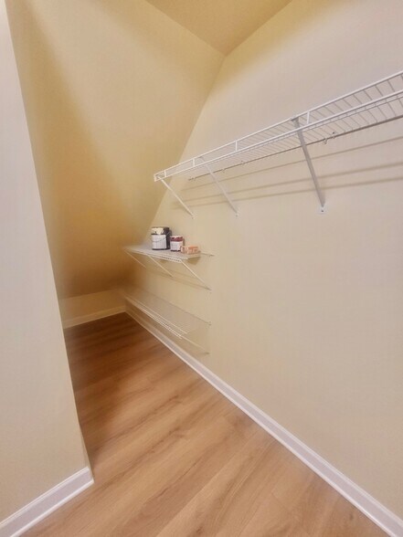 Building Photo - 9817 Longstone Ln
