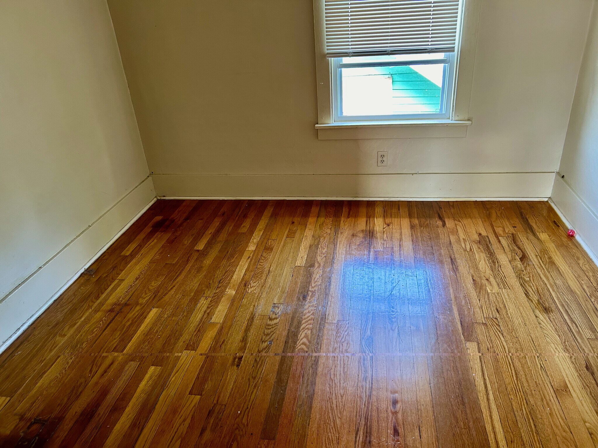 Building Photo - 110 Hawthorne Ave